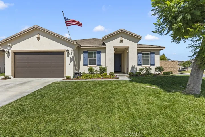 Beautiful 4 bedroom + office