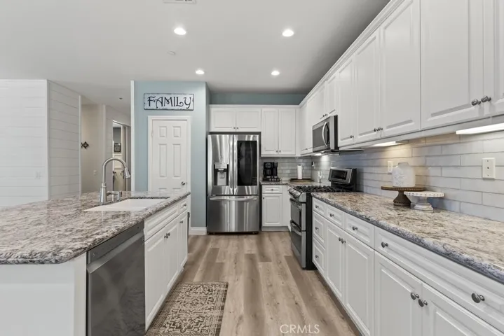 6782 Iron Horse Lane, Eastvale, California 92880