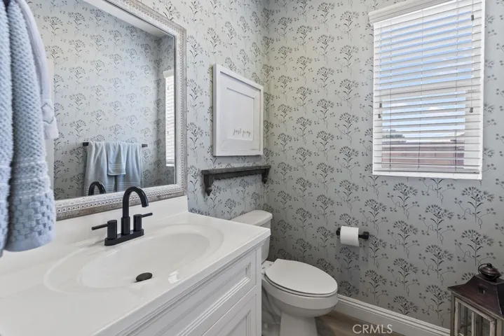 6782 Iron Horse Lane, Eastvale, California 92880
