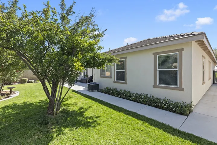 6782 Iron Horse Lane, Eastvale, California 92880