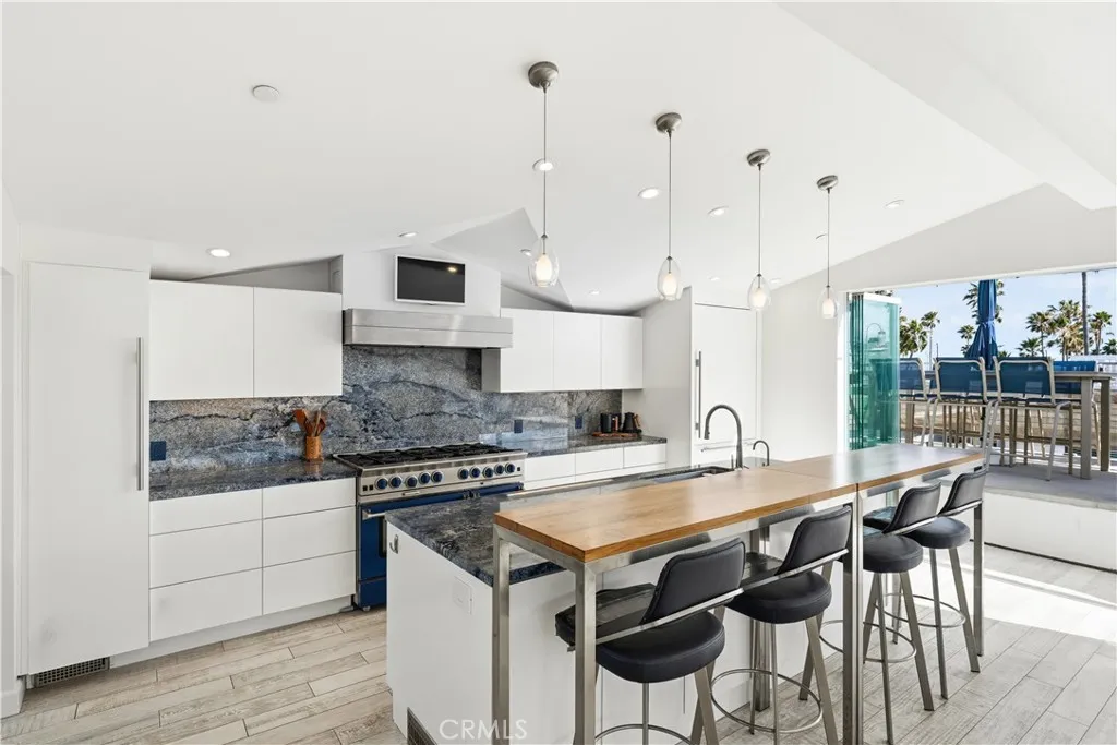 419 E Balboa, Newport Beach, California 92661 — photo 4