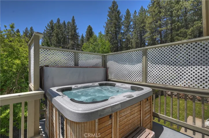 858 Club View Drive, Big Bear Lake, California 92315