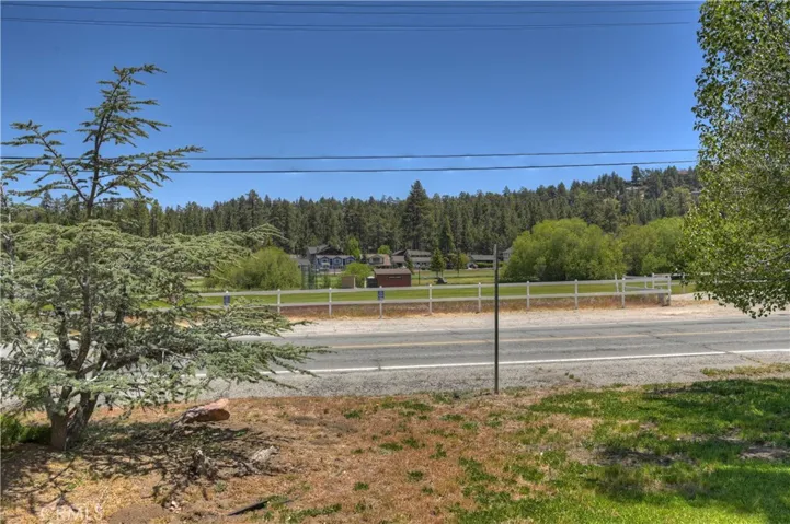 858 Club View Drive, Big Bear Lake, California 92315