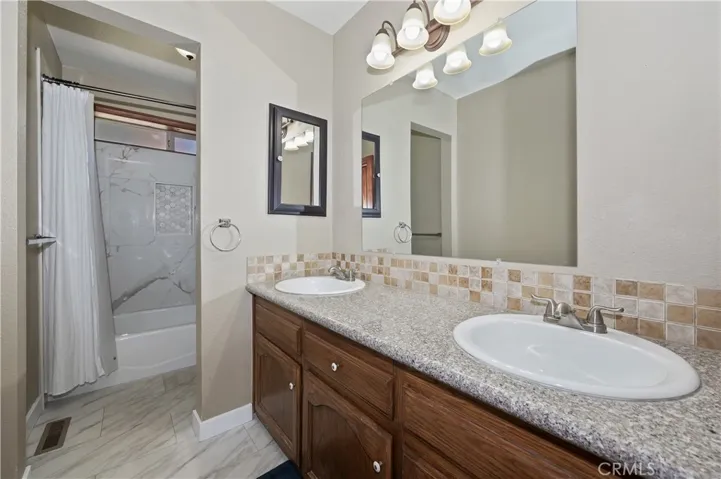 858 Club View Drive, Big Bear Lake, California 92315
