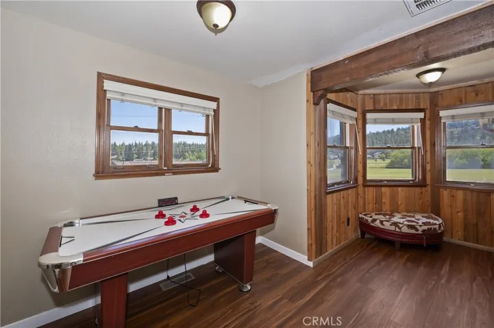 858 Club View Drive, Big Bear Lake, California 92315