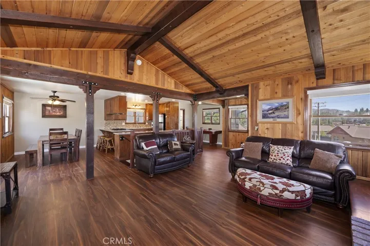 858 Club View Drive, Big Bear Lake, California 92315