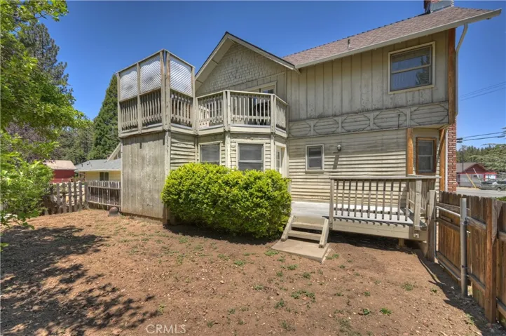 858 Club View Drive, Big Bear Lake, California 92315