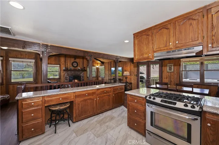 858 Club View Drive, Big Bear Lake, California 92315