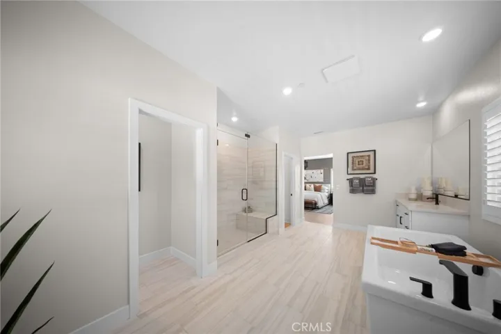 Front exterior photos are of the actual home. Back yard & interior photos are of the builder’s model home with the same floor plan and are for illustrative purposes only. Actual finishes, features, furnishings, and condition may vary. Home is under construction and will be delivered unfurnished.
