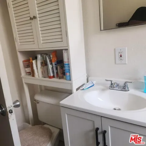 1436 W 90th Street, Los Angeles, California 90047