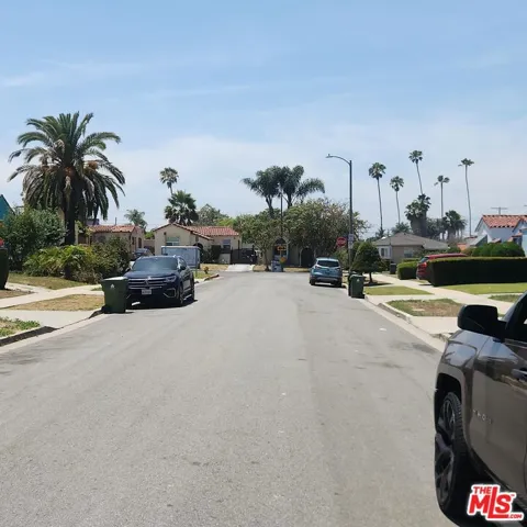1436 W 90th Street, Los Angeles, California 90047