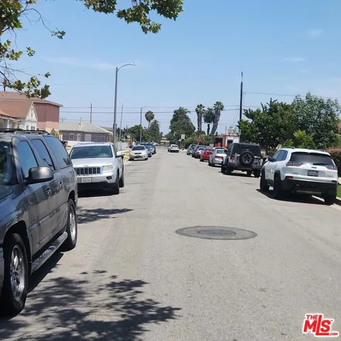 1436 W 90th Street, Los Angeles, California 90047