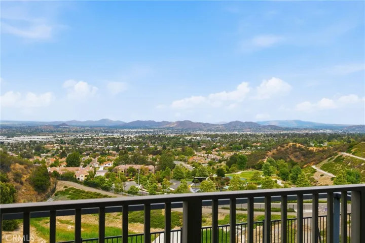 2521 Chad Zeller, Corona, California 92882