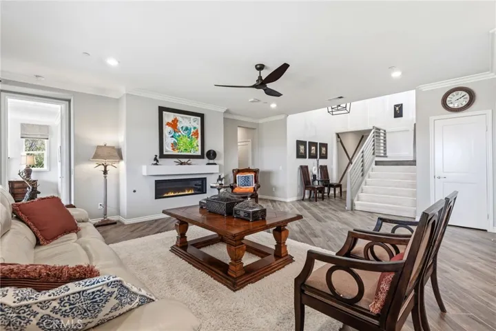 2521 Chad Zeller, Corona, California 92882