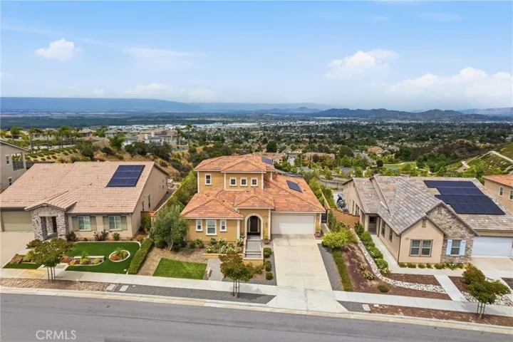 2521 Chad Zeller, Corona, California 92882