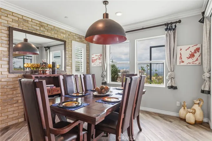2521 Chad Zeller, Corona, California 92882