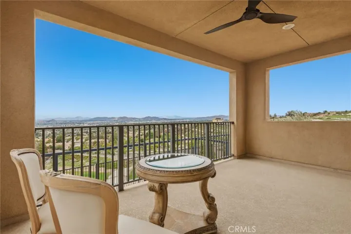 2521 Chad Zeller, Corona, California 92882