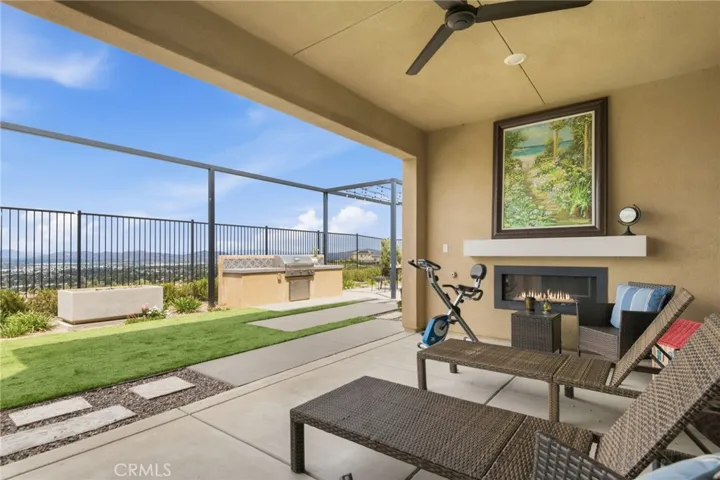 2521 Chad Zeller, Corona, California 92882