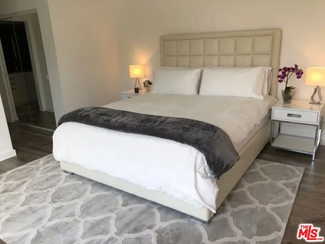 9297 Burton Way 3, Beverly Hills, California 90210