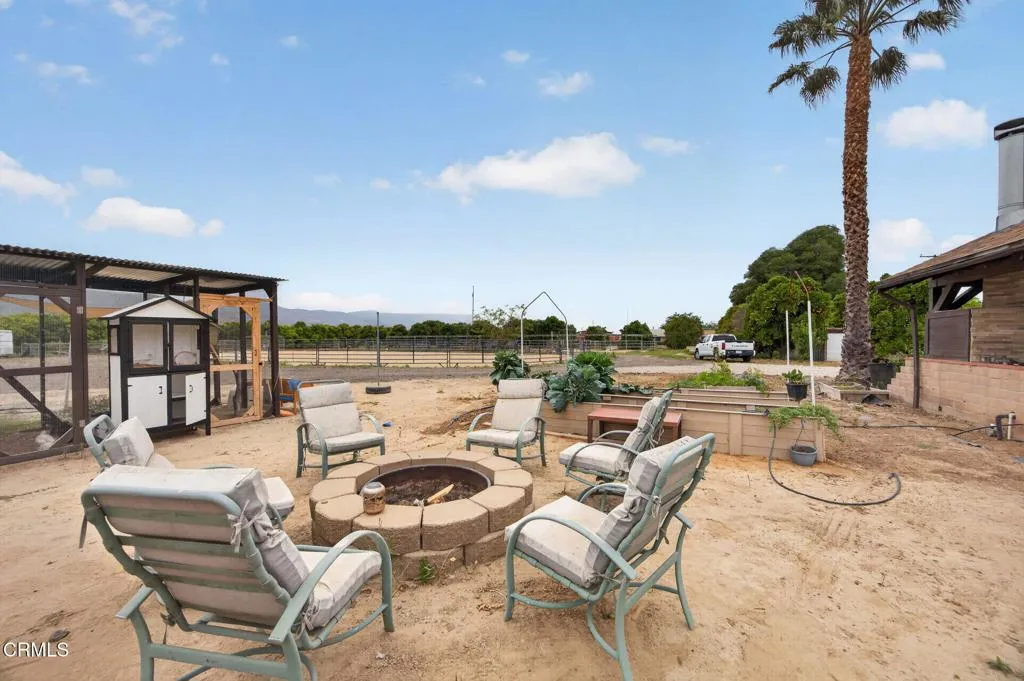 2166 Bardsdale Ave - Ranch