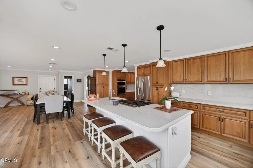 2166 Bardsdale Avenue - Kitchen