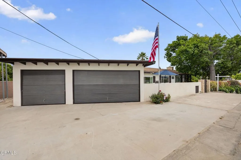 2166 Bardsdale Ave Front
