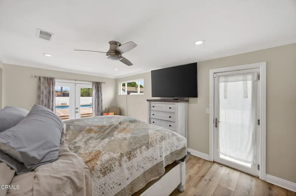 2166 Bardsdale Avenue - Bedroom