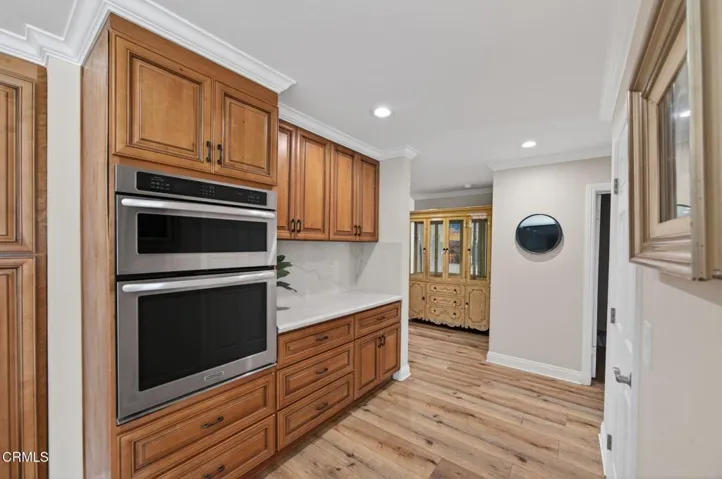 2166 Bardsdale Avenue - Kitchen