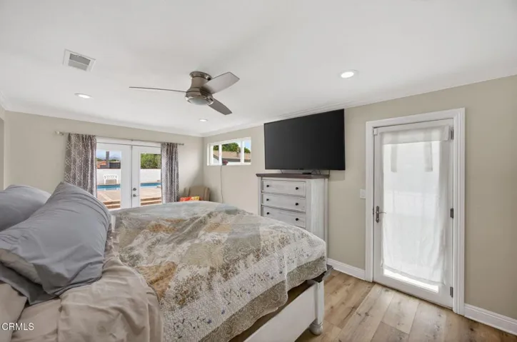 2166 Bardsdale Avenue - Bedroom