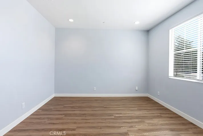 Potential ADU living space (or bed 5)
