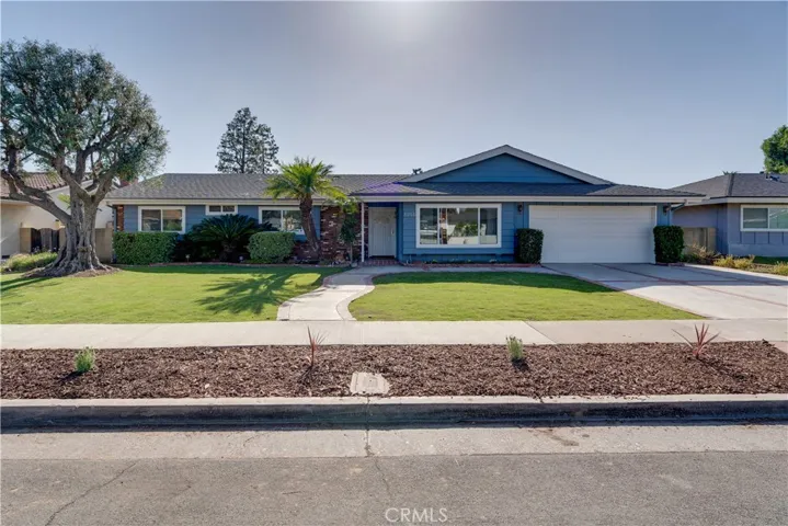 Welcome to 1213 N Van Buren St!