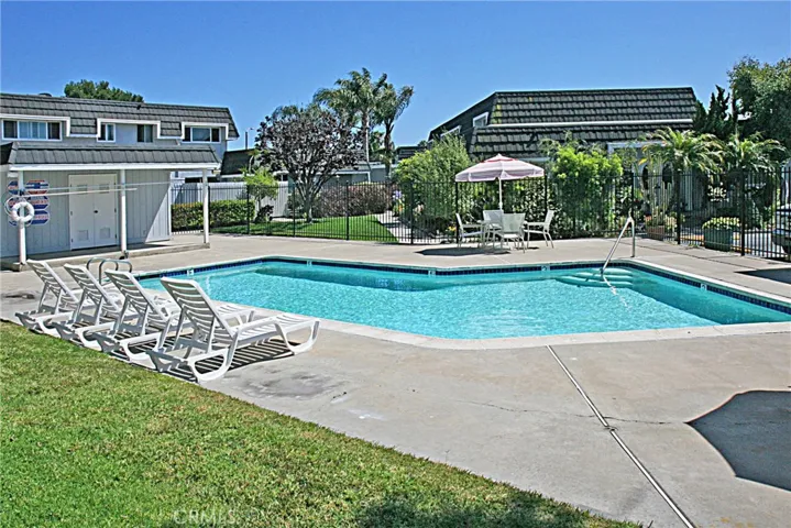 Steps to resort-style pool and spa

