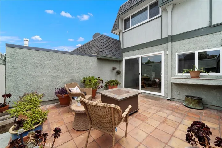 Great outdoor space for entertaining, barbecues, or simply relaxing with ocean breezes