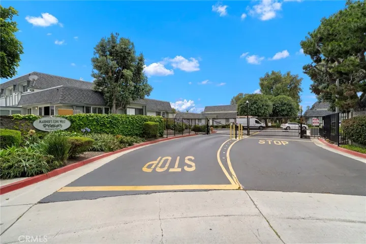 Mariner's Cove West is a Gated Community less than a mile to the Beach