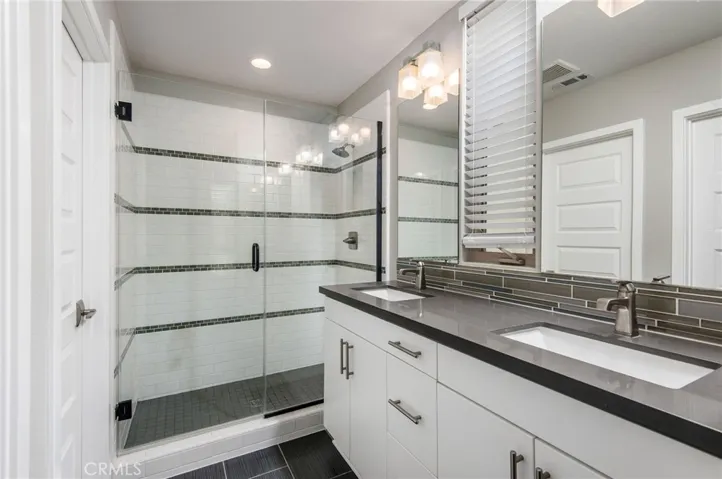 31 Ebb Tide Circle, Newport Beach, California 92663