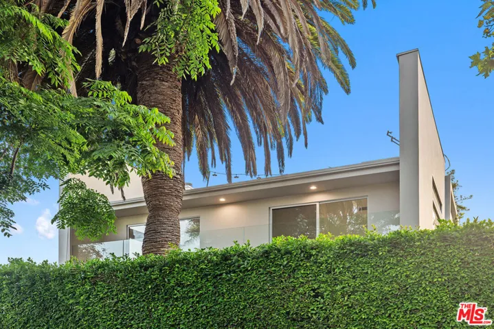 613 Westmount Drive, West Hollywood, California 90069