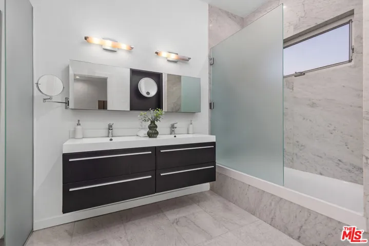 613 Westmount Drive, West Hollywood, California 90069