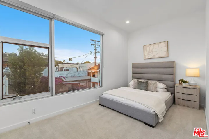 613 Westmount Drive, West Hollywood, California 90069
