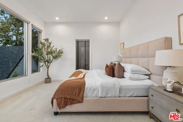 613 Westmount Drive, West Hollywood, California 90069