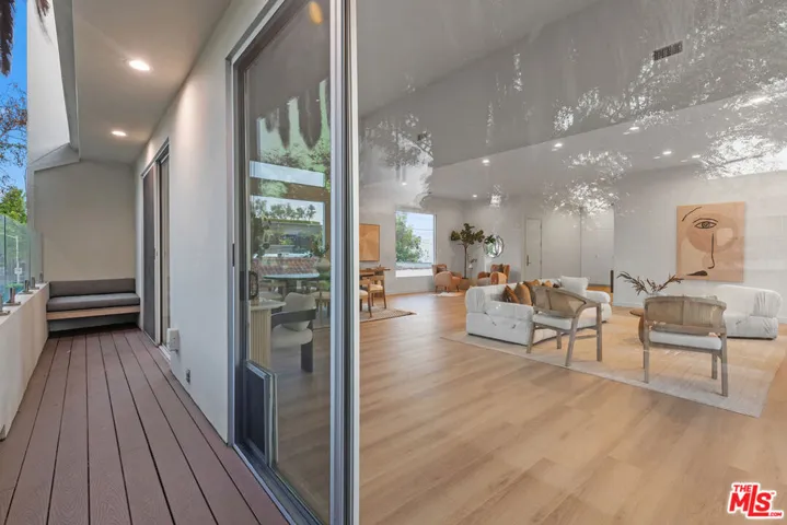 613 Westmount Drive, West Hollywood, California 90069