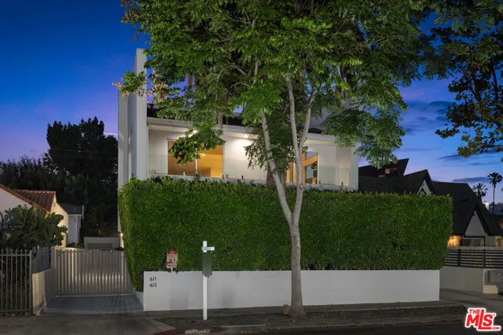 613 Westmount Drive, West Hollywood, California 90069