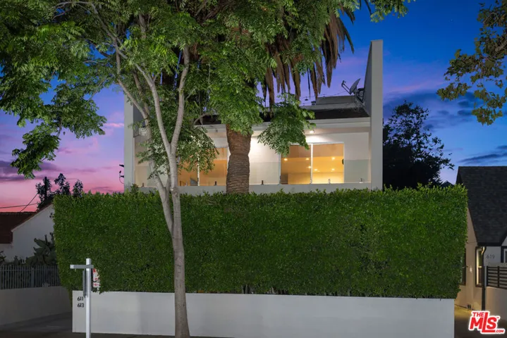 613 Westmount Drive, West Hollywood, California 90069