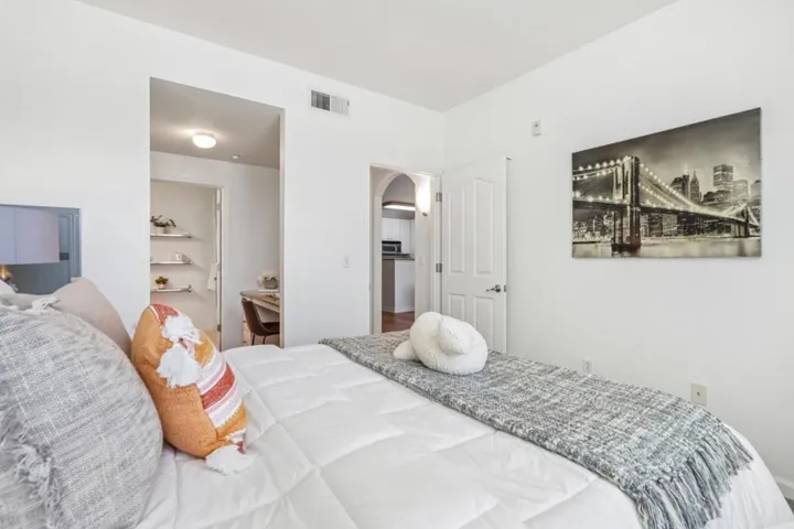 801 S Winchester Boulevard 1204, San Jose, California 95128