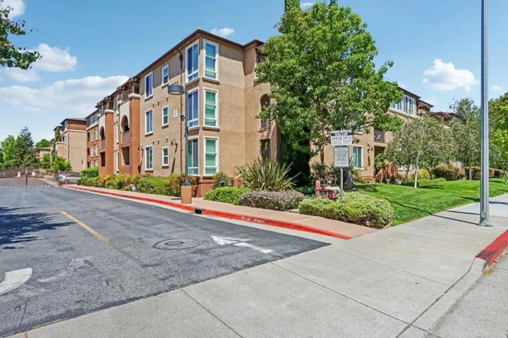 801 S Winchester Boulevard 1204, San Jose, California 95128