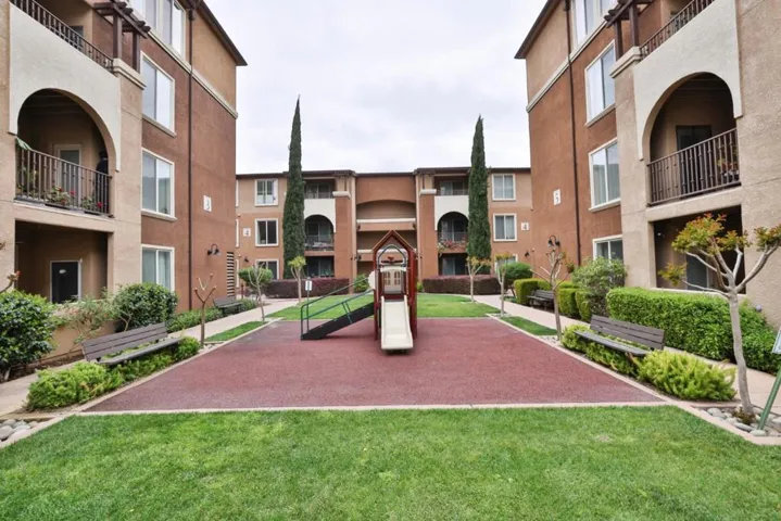 801 S Winchester Boulevard 1204, San Jose, California 95128