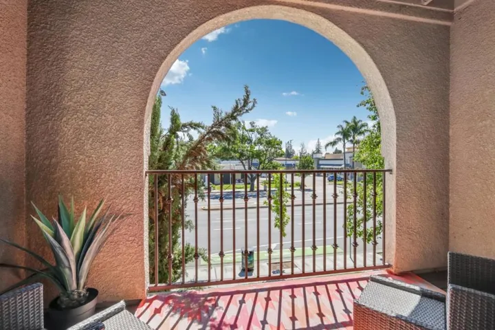 801 S Winchester Boulevard 1204, San Jose, California 95128