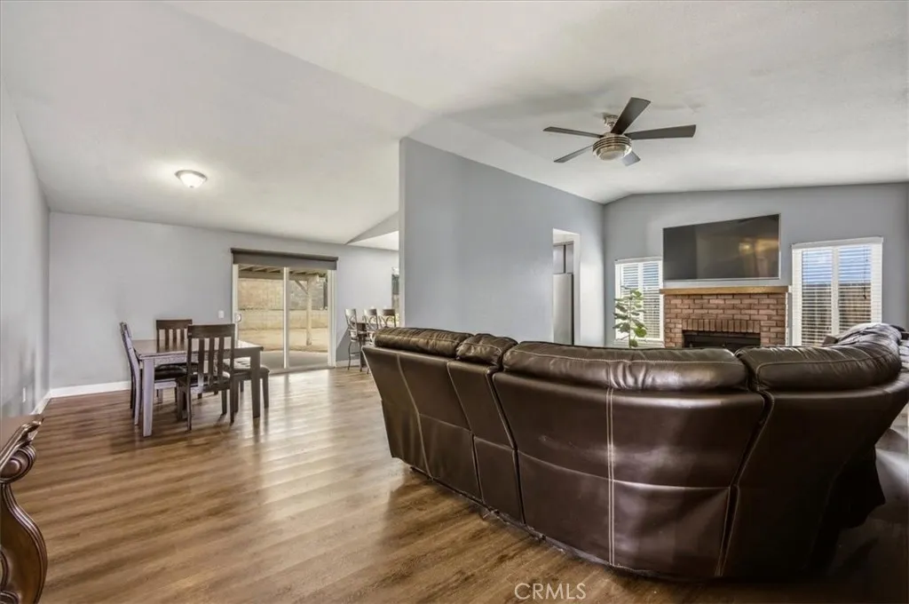 Perfect plan for relaxing and entertaining