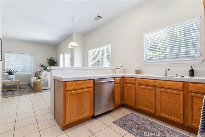 145 Via Camelia, Paso Robles, California 93446
