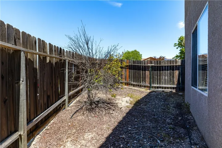 145 Via Camelia, Paso Robles, California 93446