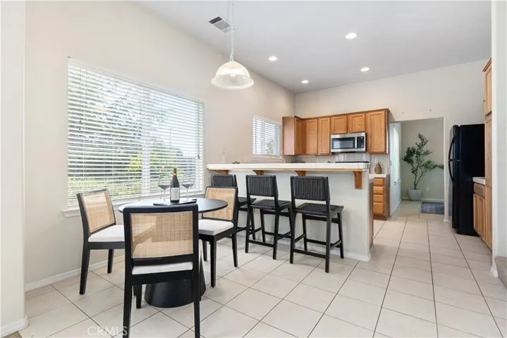 145 Via Camelia, Paso Robles, California 93446